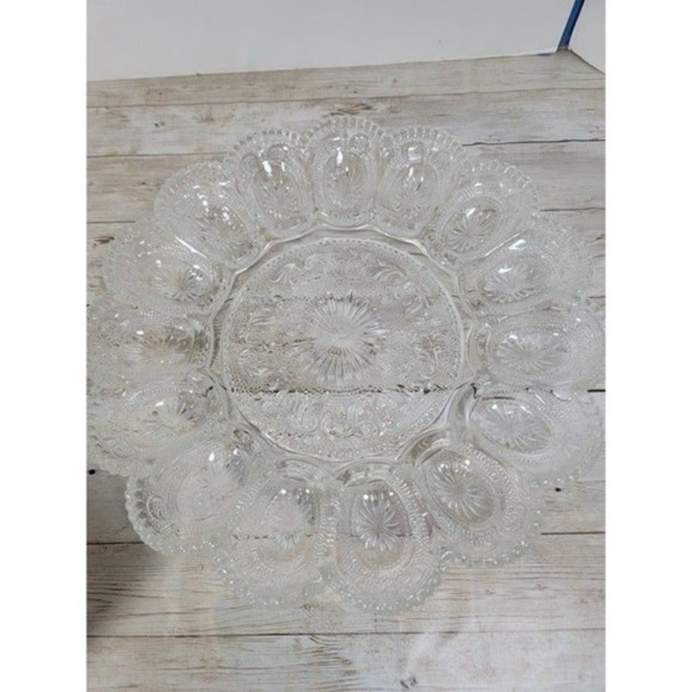 Beautiful Vintage LE Smith 15 Slot Deviled Egg Platter Serving Tray Clear Heavy‎ - Picture 7 of 7